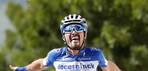 Třetí etapu Tour de France vyhrál po sólovém úniku Julian Alaphilippe a jako první francouzský cyklista po pěti letech získal žlutý trikot lídra.