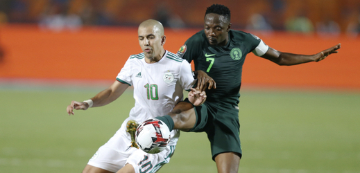 Nigerijský Oghenekaro Etebo během semifinále.
