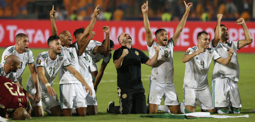Fotbalisté Alžírska podruhé v historii ovládli africký šampionát.