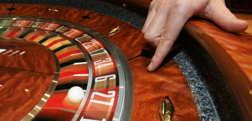 Potíže s hraním hazardu a závislostí může mít 164 tisíc lidí.