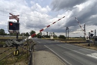 Na železničním přejezdu ve Studénce jsou problémy s instalací signalizace.