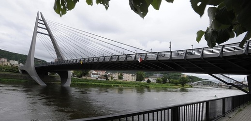 Spor o financování Mariánského mostu se táhne už dvacet let.