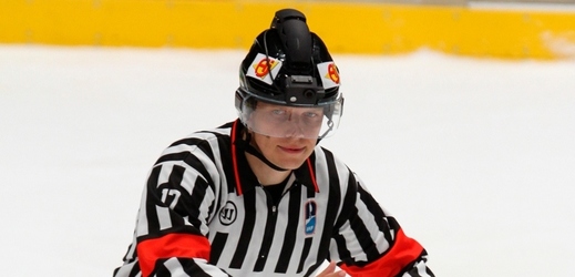 Hokejový rozhodčí Jan Hribik.