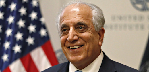Americký vyjednávač Zalmay Khalilzad.
