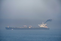 Tanker Grace 1 byl původně zadržen s podezřením, že převáží ropu do Sýrie, což Evropská unie zakazuje.