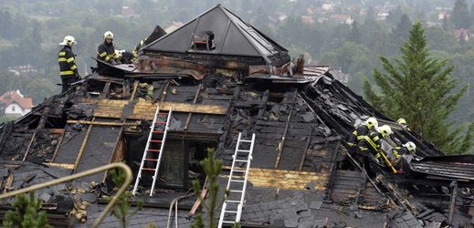 Škoda způsobená požárem někdejší Krejčířovy vily je dvacet milionů.