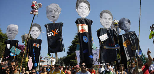 G7 provázely protesty.