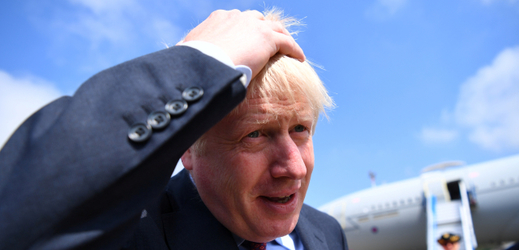 Boris Johnson nechce, aby Dolní sněmovna zabránila odchodu z EU bez dohody.