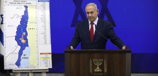 Benjamin Netanjahu překvapil plánem o anektování strategicky významné části Západního břehu Jordánu.