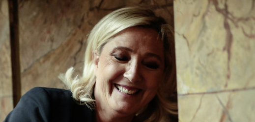Předsedkyně francouzského krajně pravicového Národního sdružení Marine Le Penová.