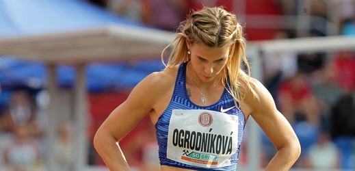 Nikola Ogrodníková zaostala za limitem o 2 metry a 33 centimetrů.