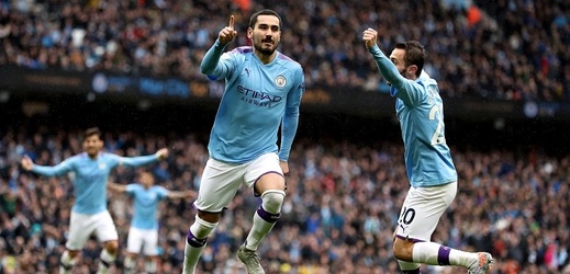 Manchester City porazil v utkání 10. kola Premier League nováčka soutěže Aston Villu.