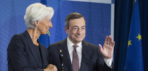 Christine Lagardeová a Mario Draghi.