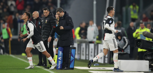 Vystřídaný Cristiano Ronaldo proti AC Milán.