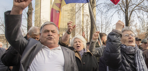 Moldavská vláda padla, neustála hlasování o důvěře.