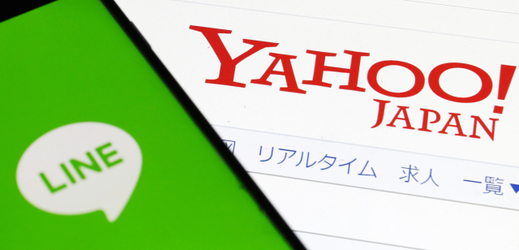 Internetové firmy Line a Yahoo Japan.