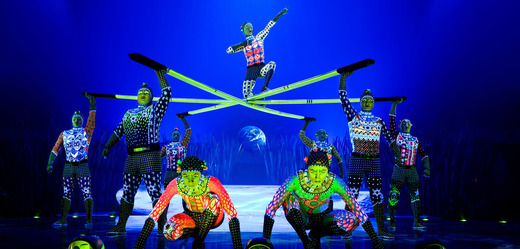 Cirque du Soleil se vrací do Prahy se svou kritiky oceňovanou show.