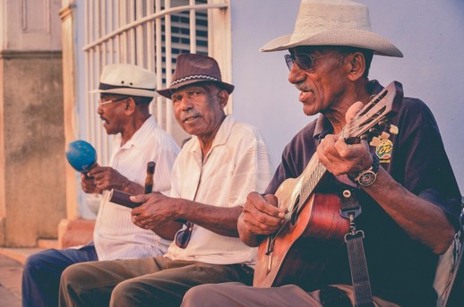 Kuba je perla Karibiku s koupáním po celý rok.