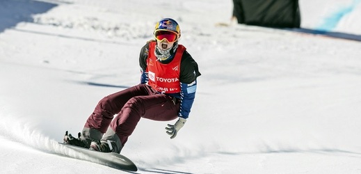 Snowboardcrossařka Eva Samková na Světovém poháru v italské Cervinii udělala chybu v semifinále a obsadila sedmou příčku. 