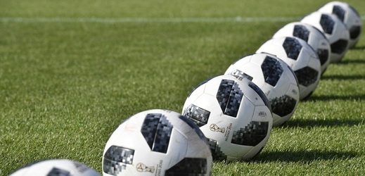 Marocký fotbalový rozhodčí dostal doživotní zákaz činnosti za to, že v prvoligovém utkání nařídil hned čtyři velmi sporné penalty. 