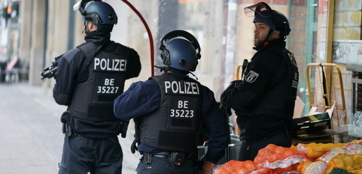 V centru Berlína se střílelo. Na místě je speciální policejní komando.