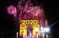 V Paříži do oslav zahrnuli i historický Vítězný oblouk. (ČTK/Xinhua/Gao Jing)
