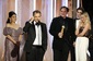 Zleva filmový producent David Heyman, režisér Quentin Tarantino a herečka Margot Robbie převzali cenu za film Tenkrát v Hollywoodu. (Foto: Paul Drinkwater)