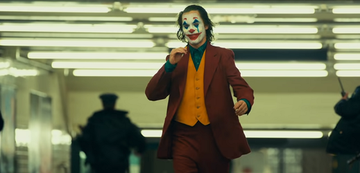 Snímek z filmu Joker.