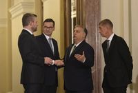 Předsedové vlád (zprava) Andrej Babiš (ČR), Viktor Orbán (Maďarsko), Mateusz Morawiecki (Polsko) a Peter Pellegrini (Slovensko). 