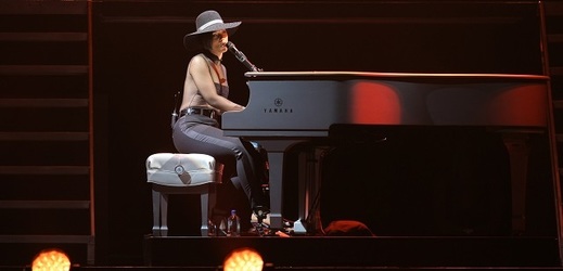 Alicia Keysová na pražském koncertu v červnu 2013.