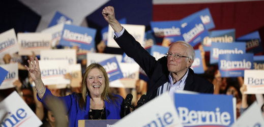 Bernie Sanders a jeho žena Jane.