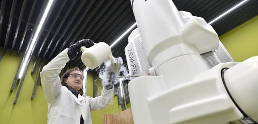 Nová mikroskopická laboratoř v Ústavu molekulární genetiky Akademie věd.