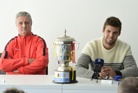 Tenista Jiří Veselý (vpravo) a jeho trenér Jaroslav Navrátil.