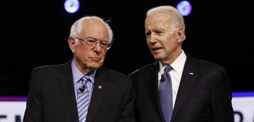 Zleva Bernie Sanders a Joe Biden.