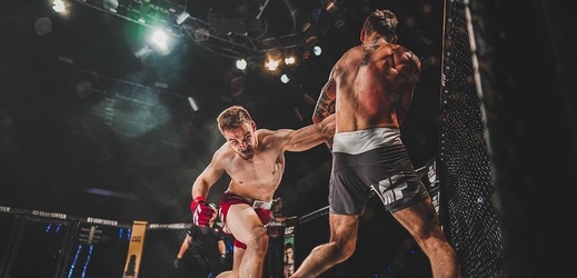 Praha zažila napínavé bitvy na galavečeru MMA.