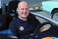 Automobilový závodník Tomáš Enge.