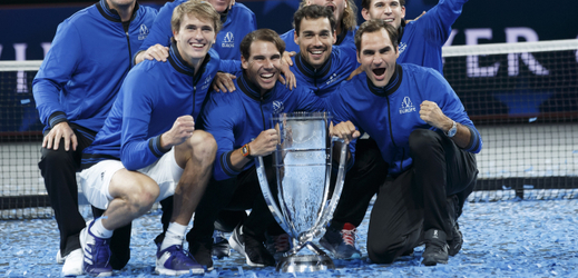 Rodger Federer a jeho tým.