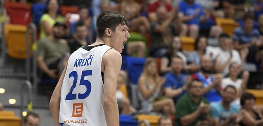 Basketbalový talent Krejčí se přihlásil do draftu NBA.