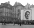 V roce 1941 navštivil Hitler Prahu aby se na Staroměnstém náměstí zúčastnil slavnostní přísahy nových členů jednotky SS. (ČTK).