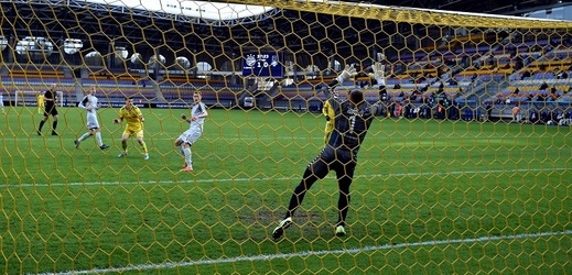 Fotbalisté Borisova vydřeli triumf, fanoušci ignorovali zákazy.