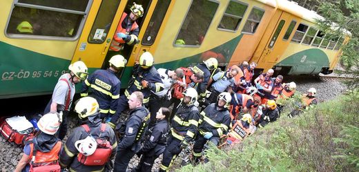 Nehoda vlaků u Perninku.