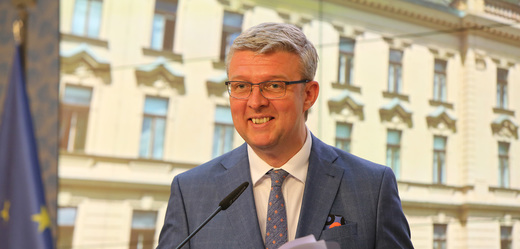 Ministr dopravy Karel Havlíček (za ANO). 