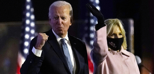 Joe Biden s jeho chotí Jill Bidenovou. 