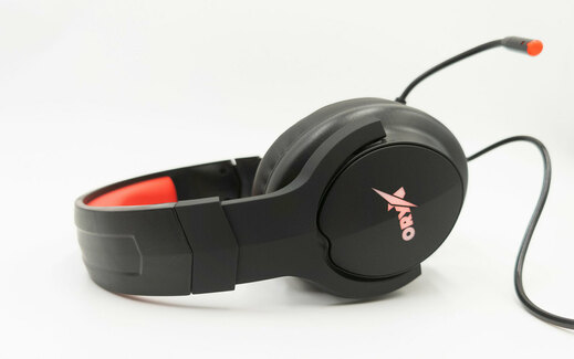 Všestranná herní sluchátka ORYX X310 Ghost k PC i konzoli.
