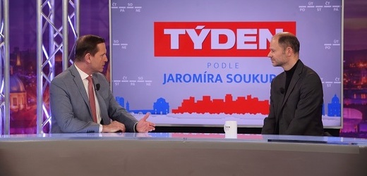 Moderátor pořadu Jaromír Soukup a viceprezident Svazu průmyslu a dopravy Radek Špicar.