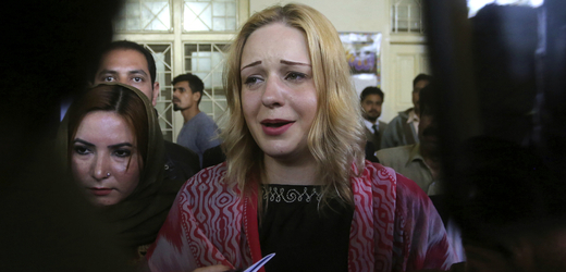 Češka Tereza Hlůšková, která si v Pákistánu odpykávala trest za pašování drog, byla zproštěna obžaloby. 