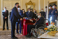 Prezident Zeman v Lánech jmenoval členy nové vlády premiéra Fialy.