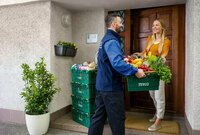 Díky službě Tesco online nákupy dostanete své oblíbené potraviny přímo k vám domů.