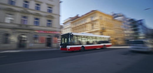 Autobus pražského dopravního podniku (ilustrační foto).