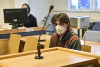 Obžalovaný Roman Valigura v síni zlínské pobočky Krajského soudu Brno, který se 2. listopadu 2021 začal zabývat jeho případem. Muž na protialkoholní záchytné stanici v Kroměříži škrtil prostěradlem mladíka.